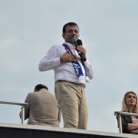 İmamoğluJune2019CampaignSilivri_(38)